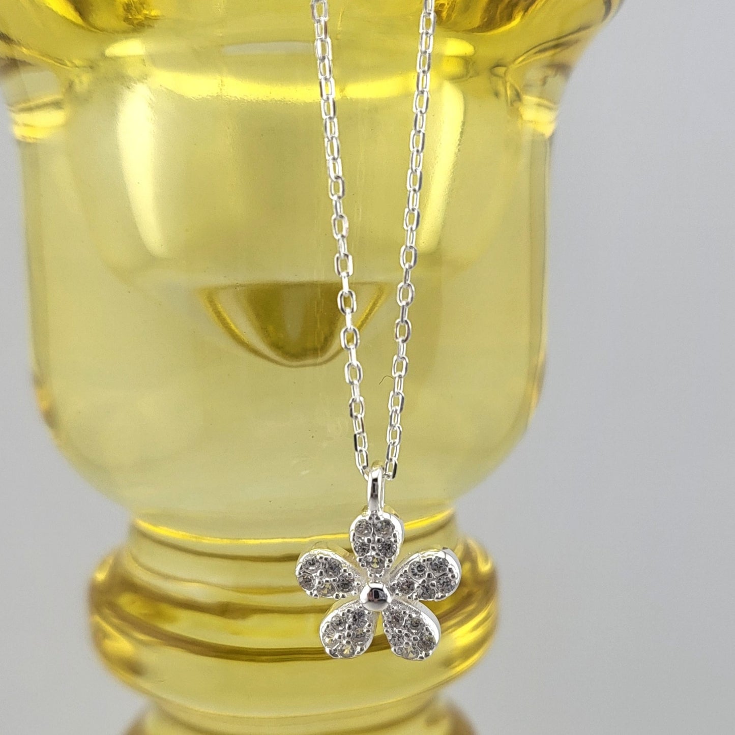 Sterling Silver Daisy Bloom Necklace