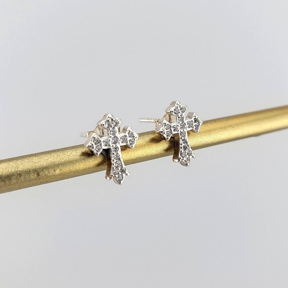 Sterling Silver Radiant Cross Stud