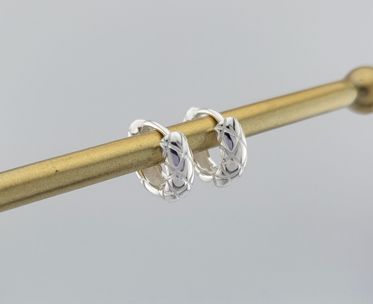 Sterling Silver Petite Quilted Huggies