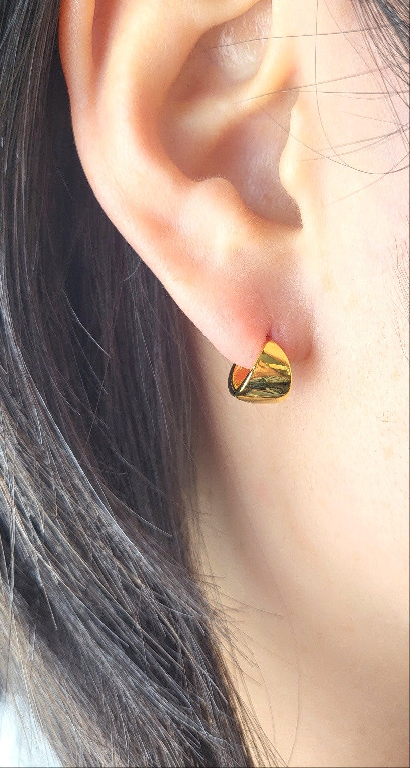 Rose Gold Plated Sterling Silver Fluid Twist Huggies