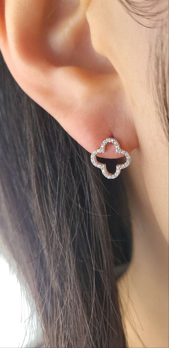 Sterling Silver Floral Glimmer Studs